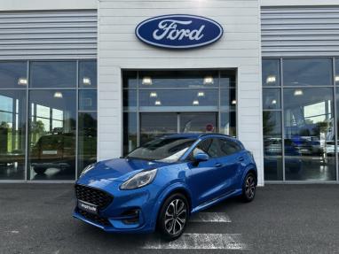 Voir le détail de l'offre de cette FORD Puma 1.0 Flexifuel 125ch S&S mHEV ST-Line de 2022 en vente à partir de 255.73 €  / mois