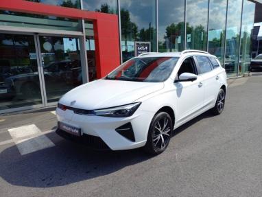 Voir le détail de l'offre de cette MG MOTOR MG5 EV 156ch - 61kWh Luxury MY23 de 2024 en vente à partir de 24 999 € 