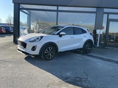 Voir le détail de l'offre de cette FORD Puma 1.0 EcoBoost 125ch mHEV Titanium 6cv de 2021 en vente à partir de 16 499 € 