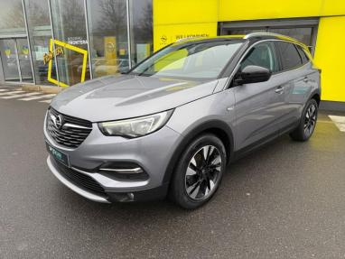 Voir le détail de l'offre de cette OPEL Grandland X 1.2 Turbo 130ch Design Line BVA 109g de 2019 en vente à partir de 229.93 €  / mois