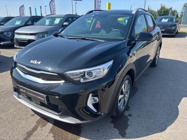 Voir le détail de l'offre de cette KIA Stonic 1.0 T-GDi 100ch Active DCT7 de 2024 en vente à partir de 215.77 € / mois
