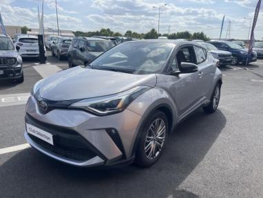Voir le détail de l'offre de cette TOYOTA C-HR 184h Distinctive 2WD E-CVT MY20 de 2021 en vente à partir de 22 999 € 