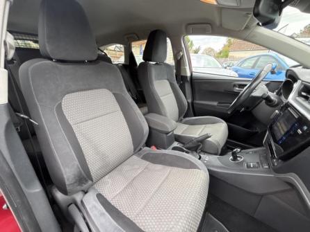 TOYOTA Auris Touring Sports HSD 136h Design à vendre à Beaune - Image n°11